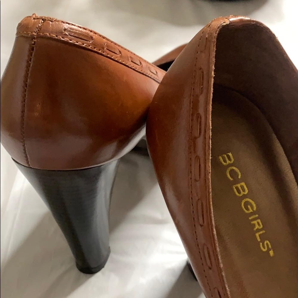 “BCBG GIRLS”